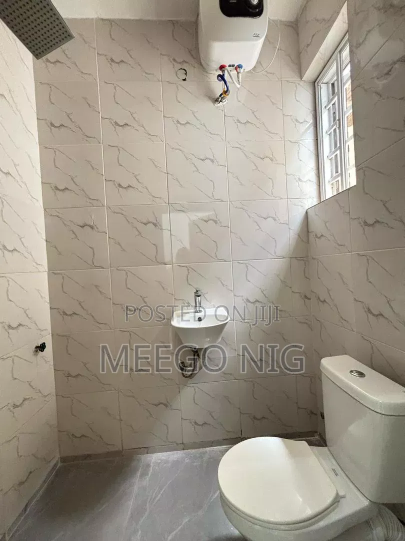 1bdrm Shared Apartment in Royal Pine Orchid for rent in Lekki Phase 2
