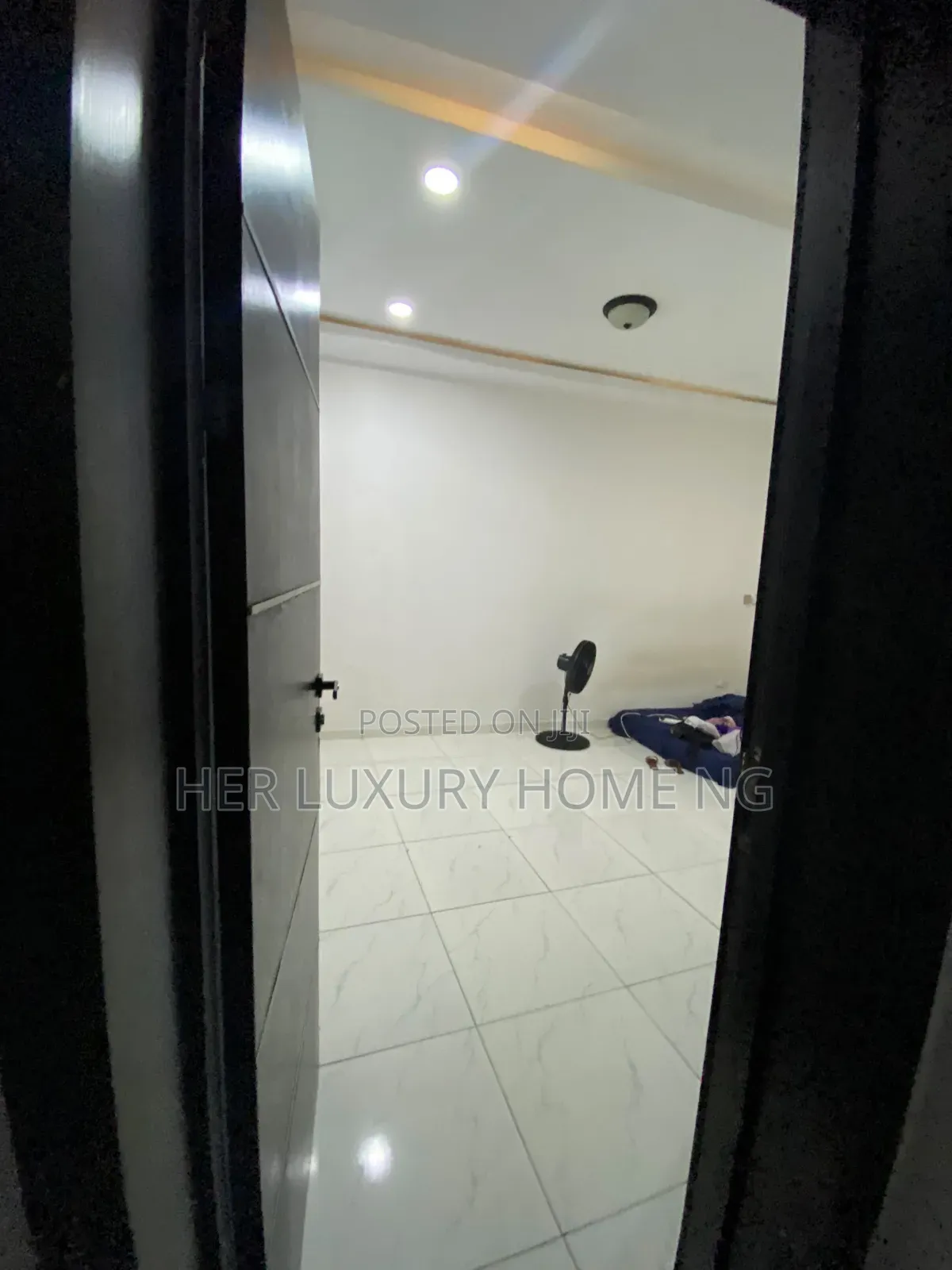 1bdrm Shared Apartment in Erims Place, Lekki Expressway for rent in Lekki Expressway