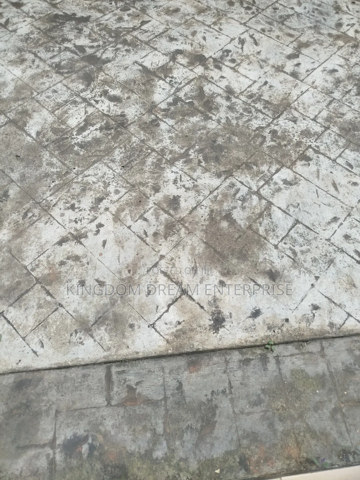 A PLOT (659sqm) FADEYI -Yaba, LAGOS*Survey Family Receipt in Fadeyi