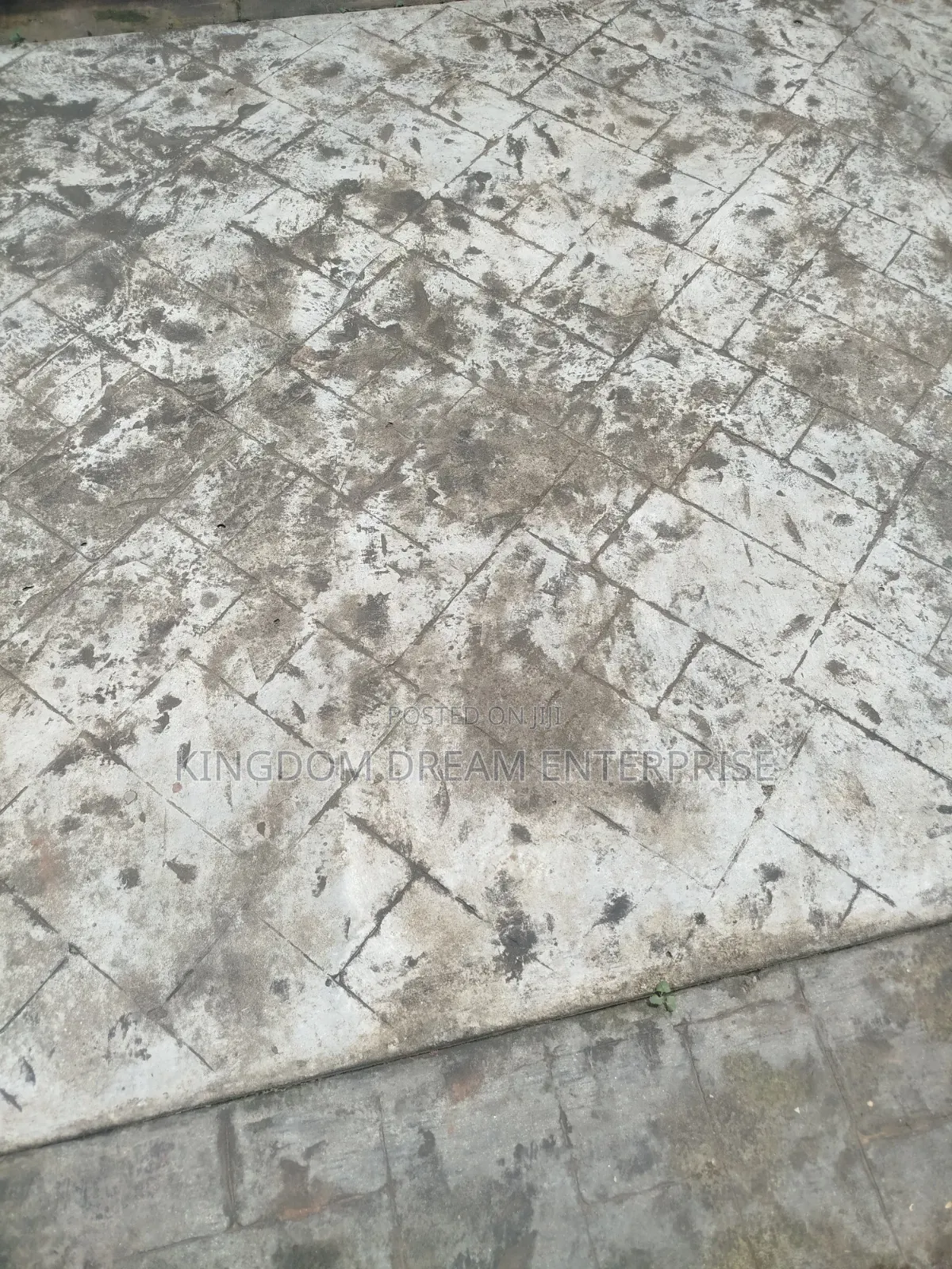 A PLOT (659sqm) FADEYI -Yaba, LAGOS*Survey Family Receipt in Fadeyi