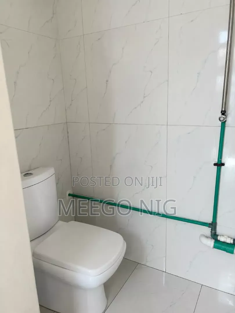 Studio Apartment in Ikota Villa Estate for rent in Ikota