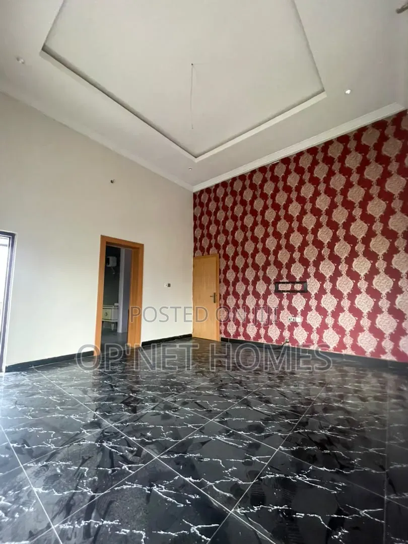 Furnished 4bdrm Duplex in Akure for sale in Akure