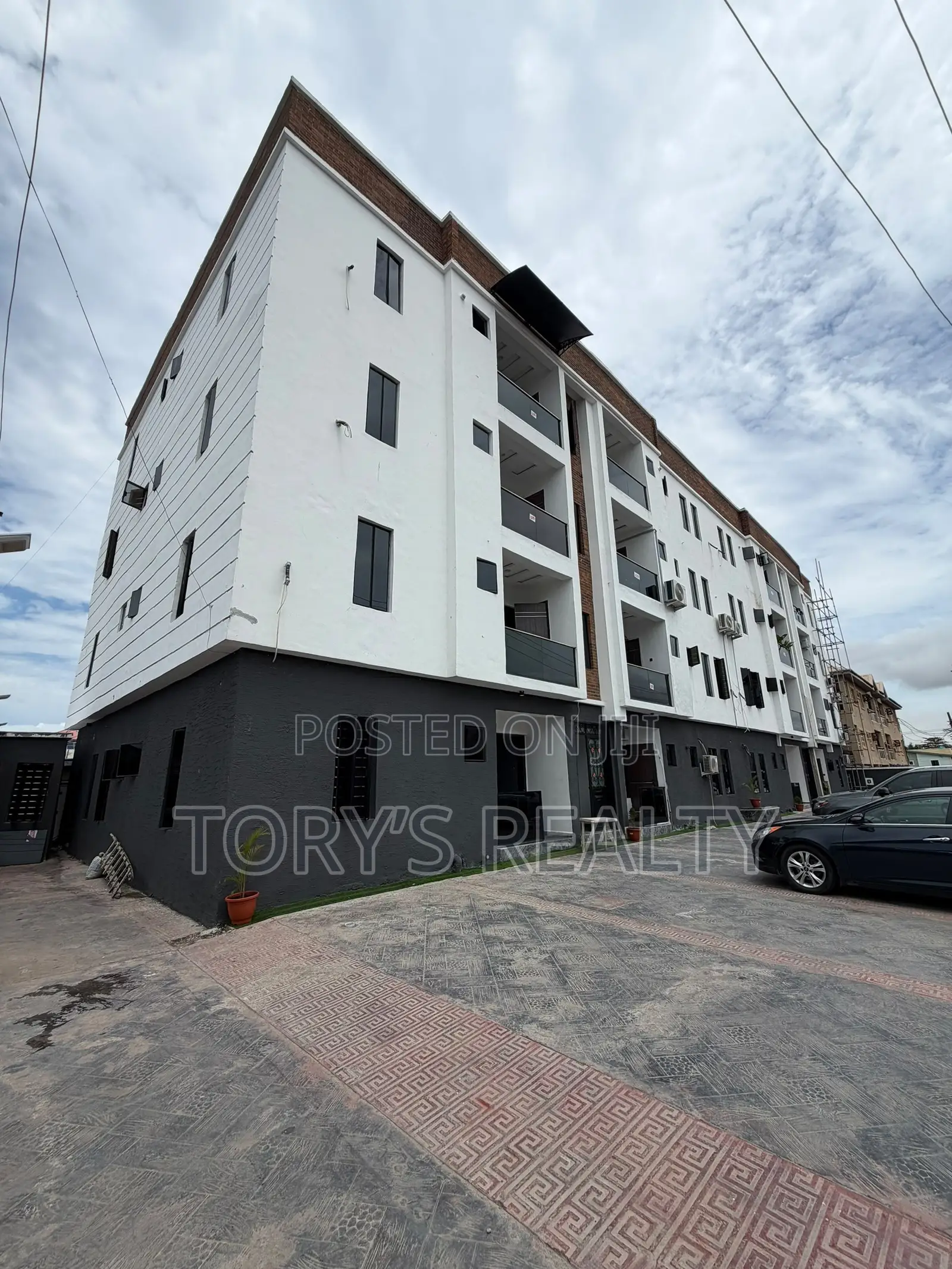 2bdrm Apartment in Igbo-efon for rent in Igbo-efon