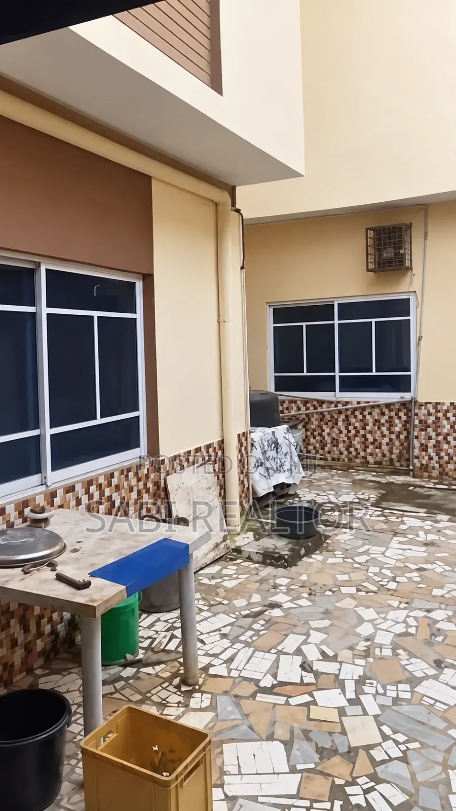 Furnished 5bdrm Duplex in Oshodi Expressway for sale in Oshodi Expressway