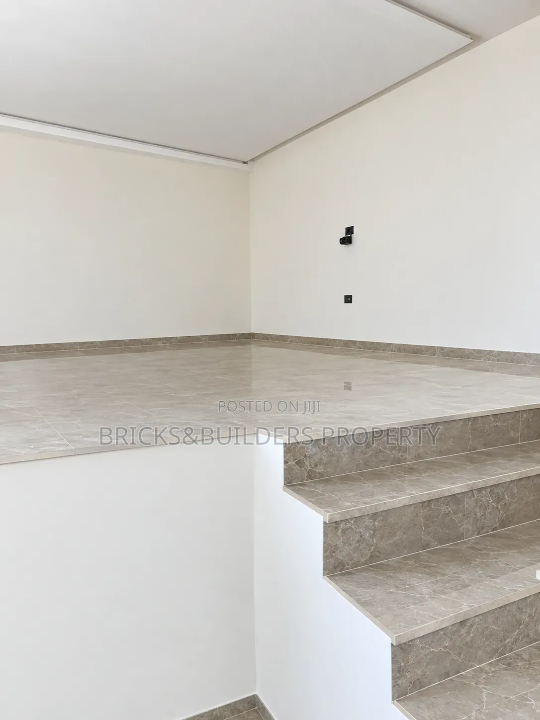 4bdrm Duplex in Kado for sale in Kado