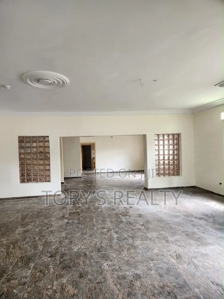 5bdrm Duplex in Parkview Estate for rent in Parkview Estate