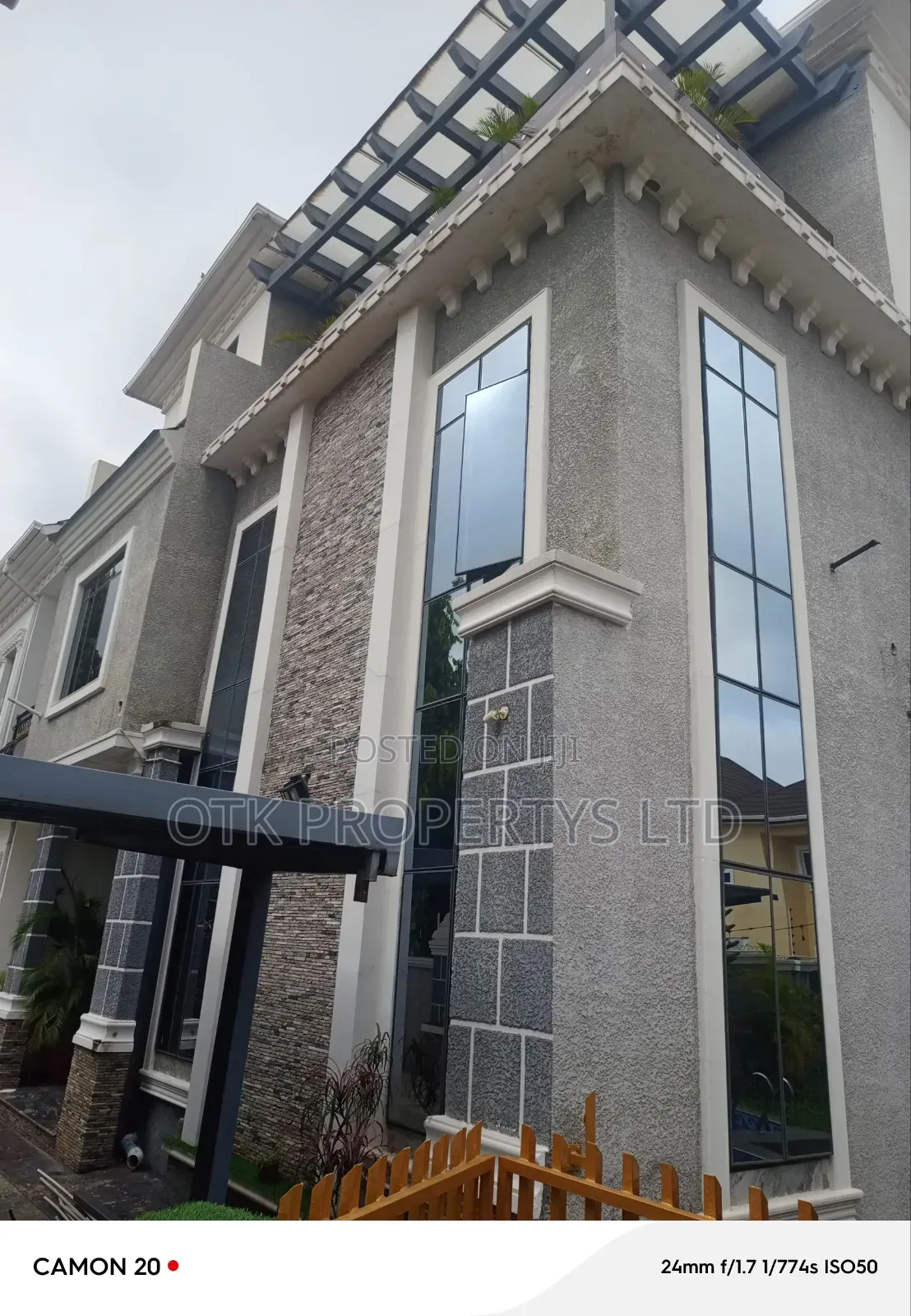 6bdrm Duplex in Gwarinpa.War College, Bunkoro for sale in Bunkoro