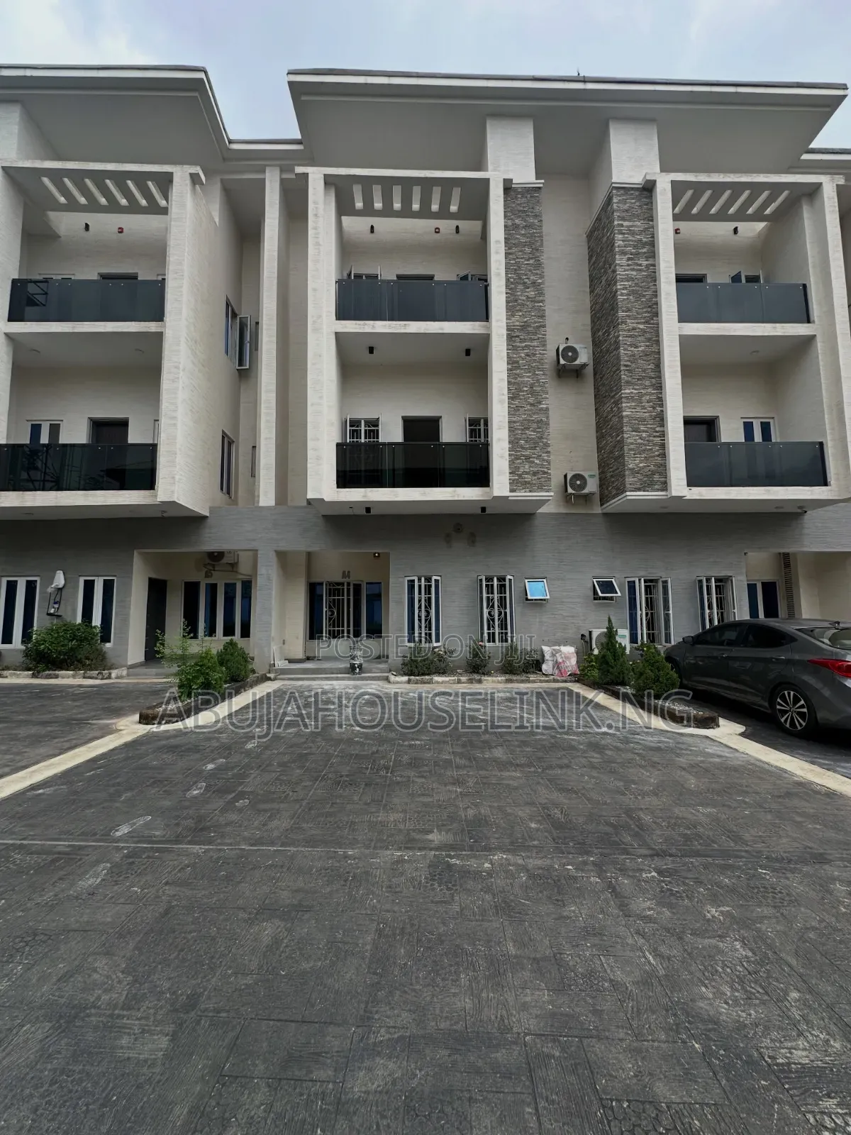 4bdrm Duplex in Utako Abuja for sale in Utako