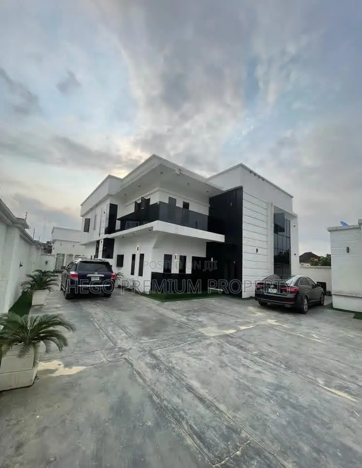 4bdrm Duplex in Radio Estate, Obio-Akpor for sale in Obio-Akpor