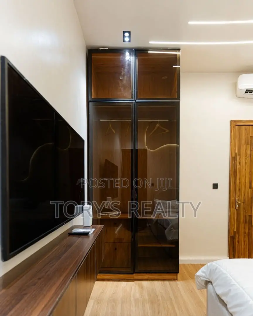 Luxuriously Furnished 3 Bedroom Semi-Detached Duplex in Chevron
