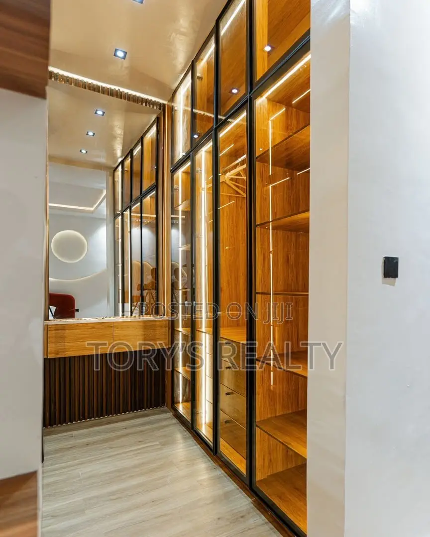 Luxuriously Furnished 3 Bedroom Semi-Detached Duplex in Chevron