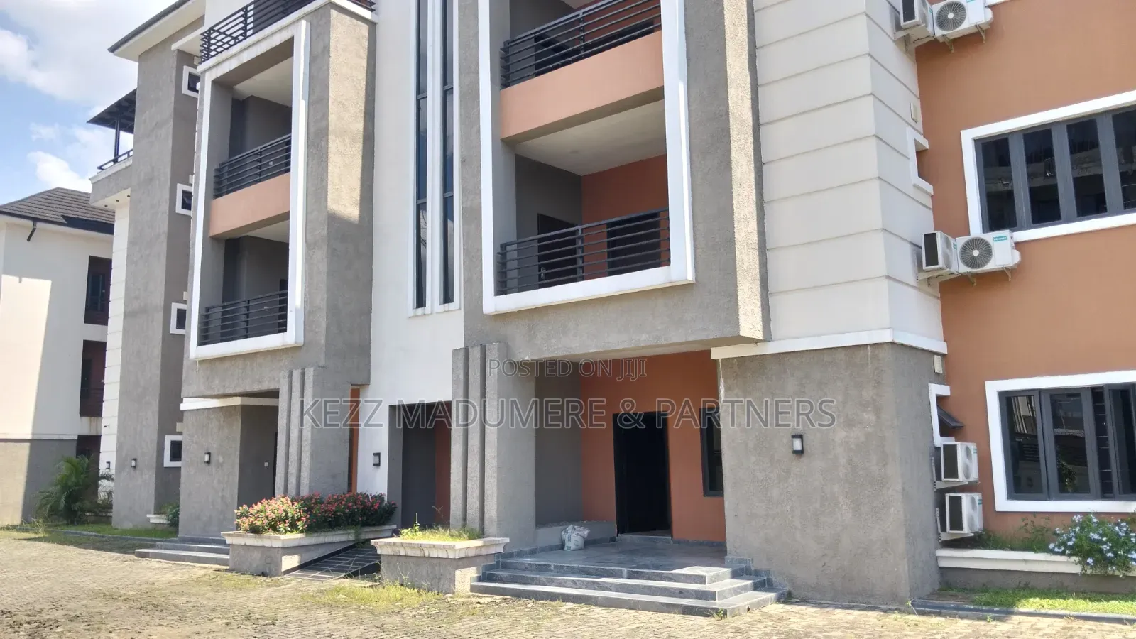 3bdrm Block of Flats in New Gra Phase 1 / 2 for rent in GRA Phase 2 / Port-Harcourt