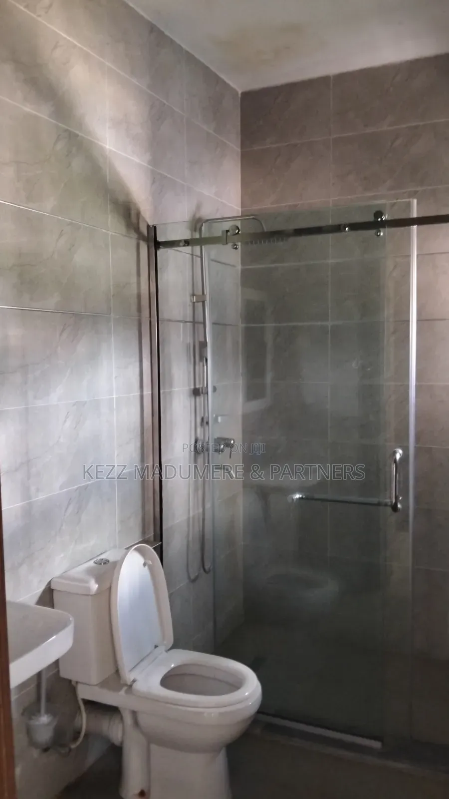 3bdrm Block of Flats in New Gra Phase 1 Port for rent in GRA Phase 2 / Port-Harcourt