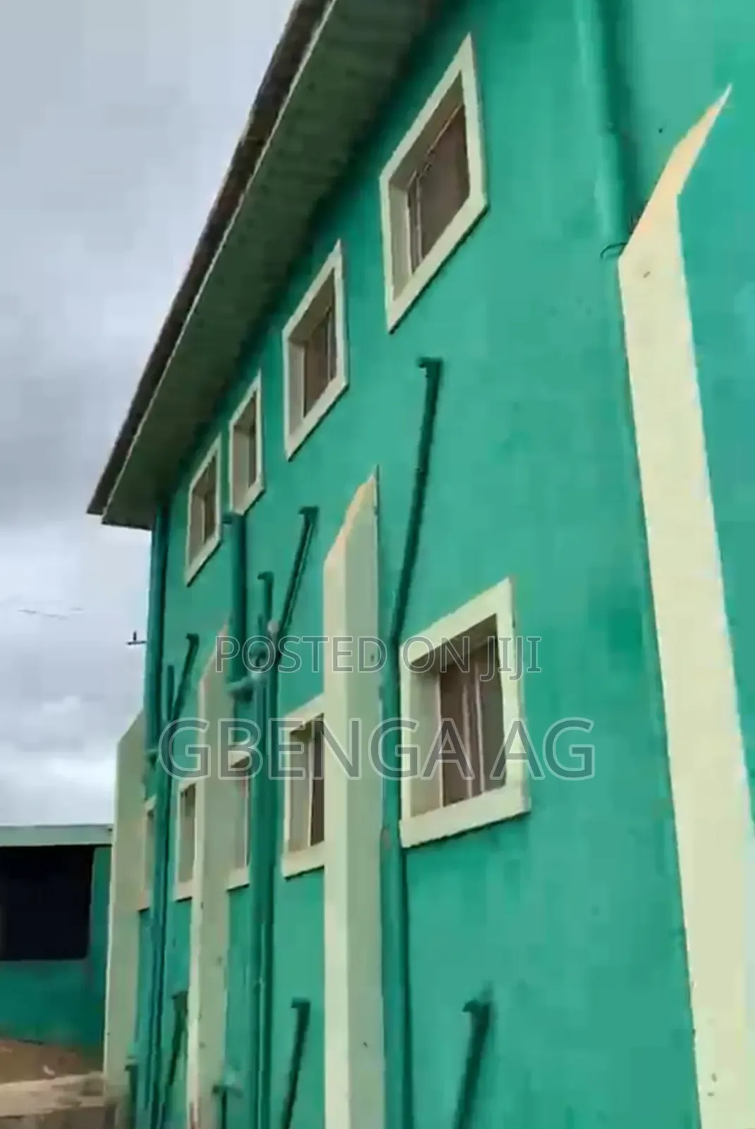 22 Rooms Self Contained Hostel for Sale at Abeokuta in Obafemi-Owode