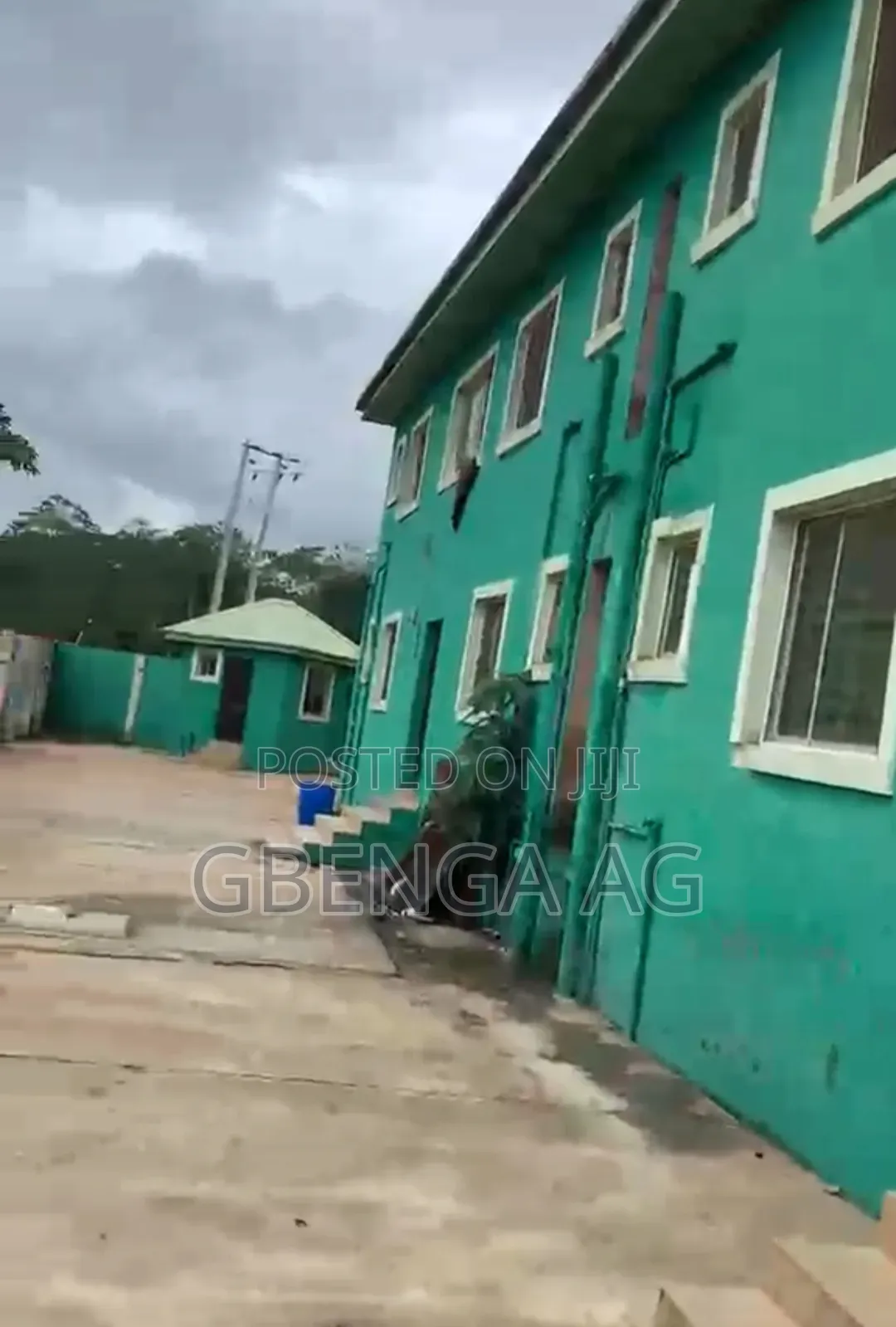 22 Rooms Self Contained Hostel for Sale at Abeokuta in Obafemi-Owode