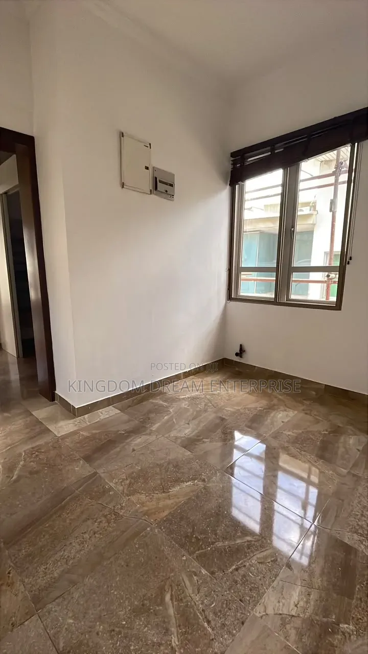 1bdrm House in Lekki Phase 1 Lagos for rent in Lekki Phase 1