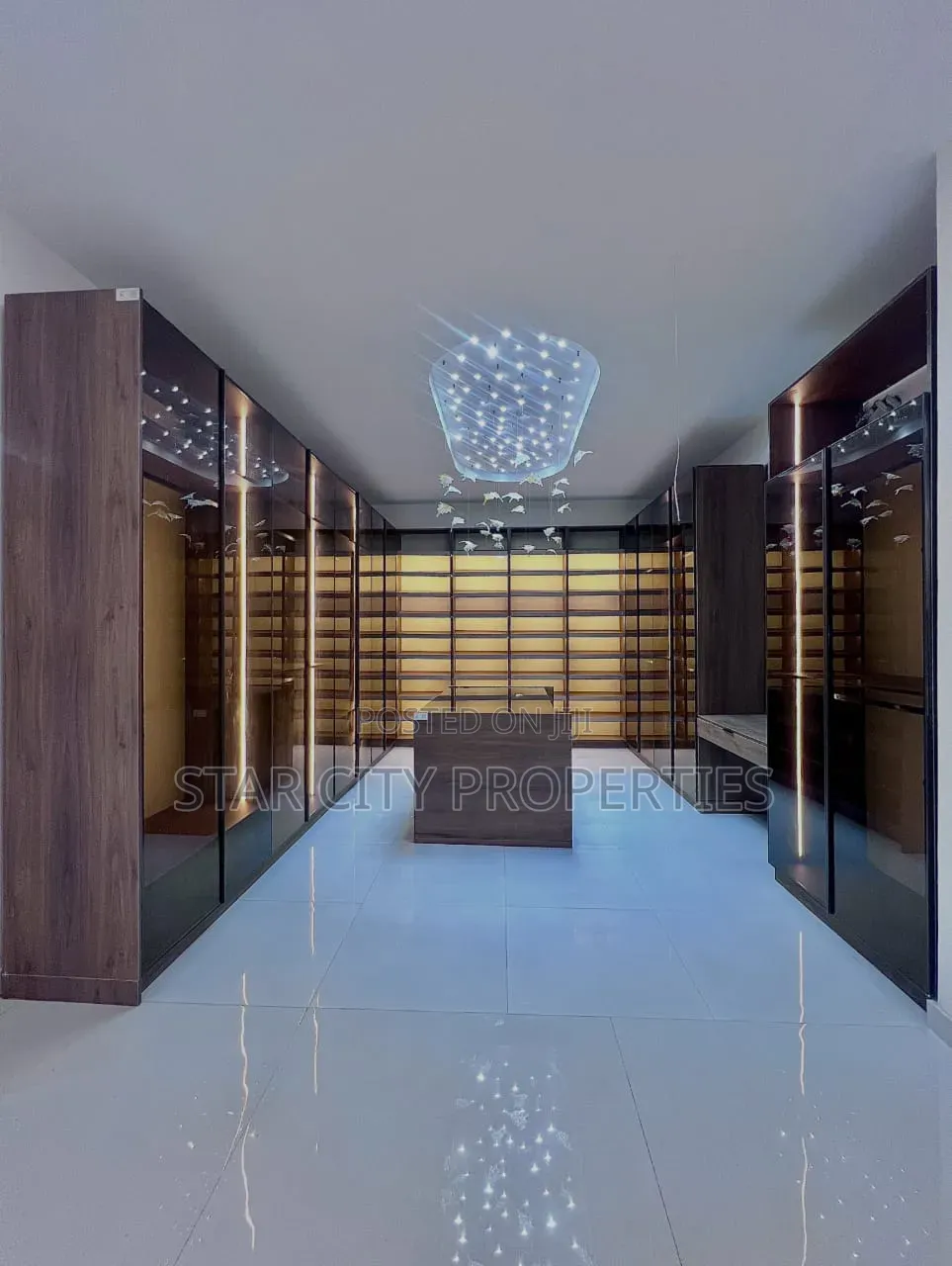 Furnished 5bdrm Townhouse/Terrace in Osapa for sale in Osapa london
