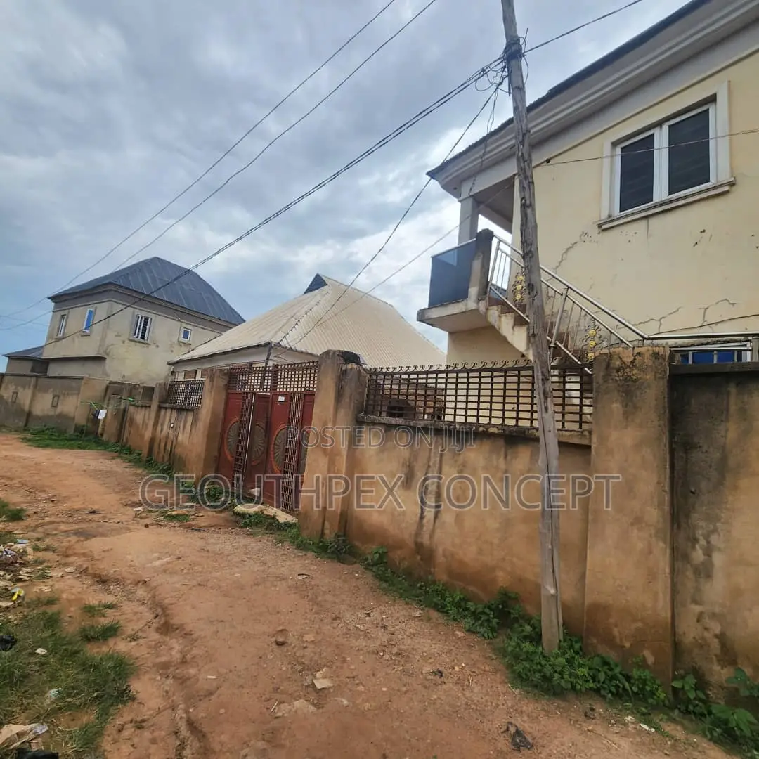 2bdrm Block of Flats in Akobo for sale in Akobo