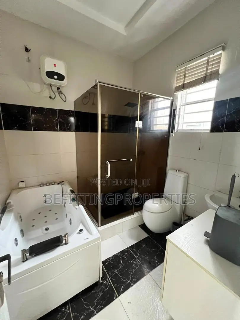 4bdrm Duplex in Ikota for sale in Ikota