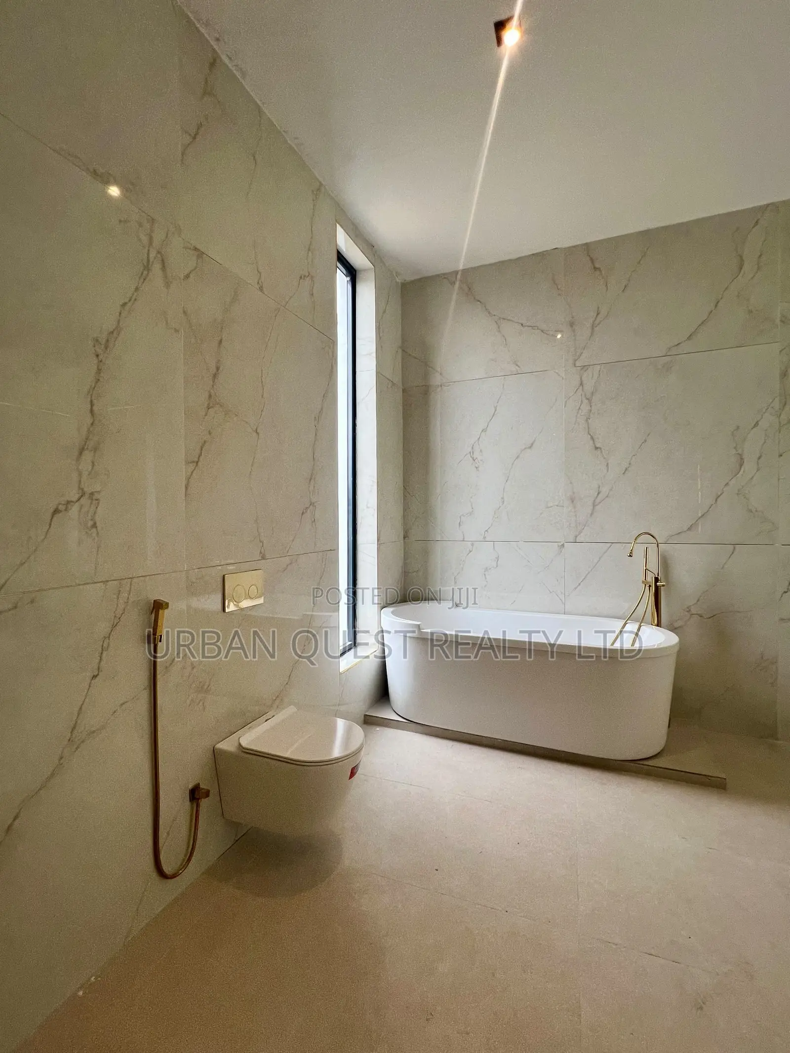 5bdrm Duplex in Ikate Lekki for sale in Ikate