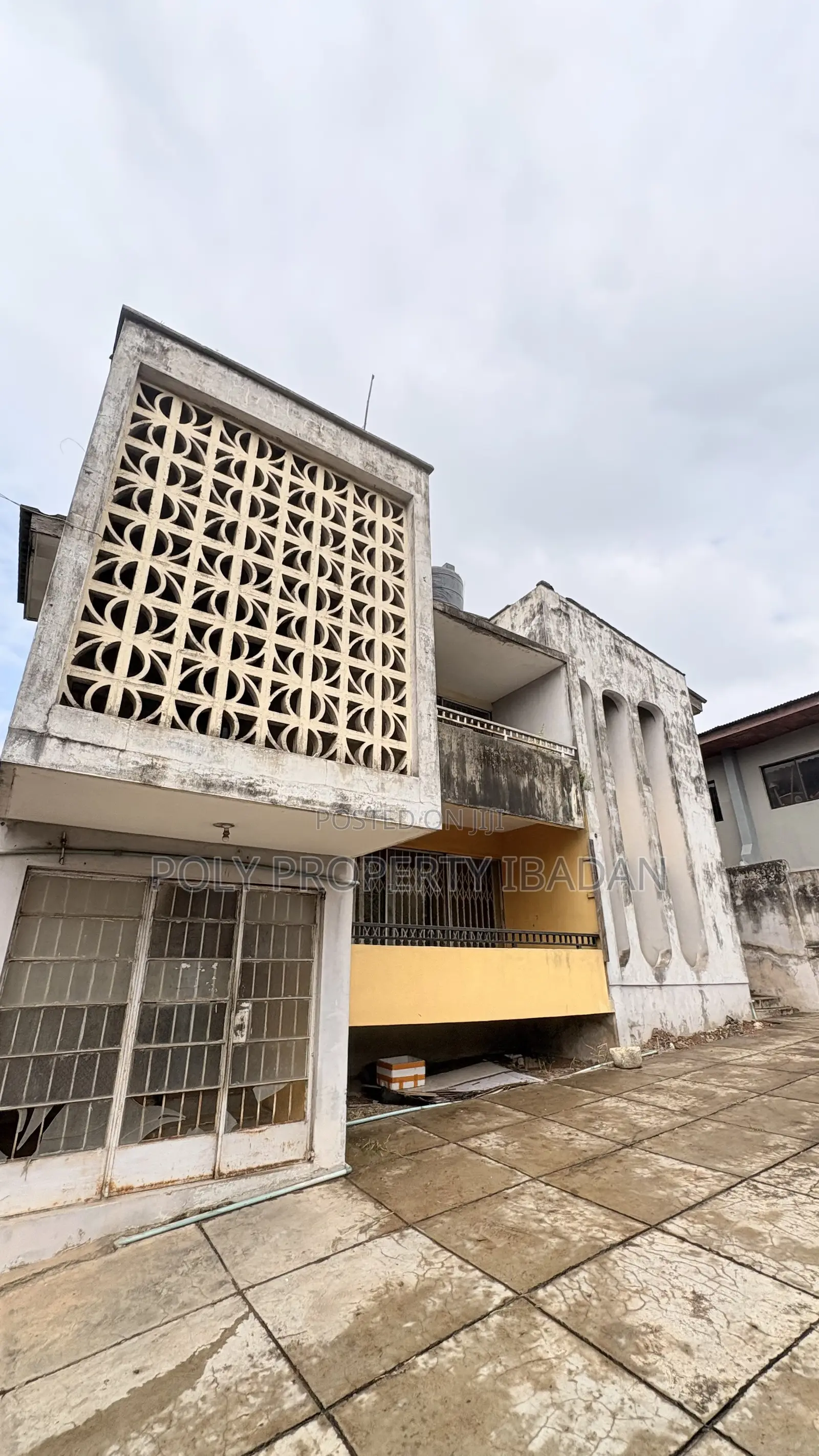 3bdrm Duplex in Ajeigbe, Rind Road for sale in Rind Road