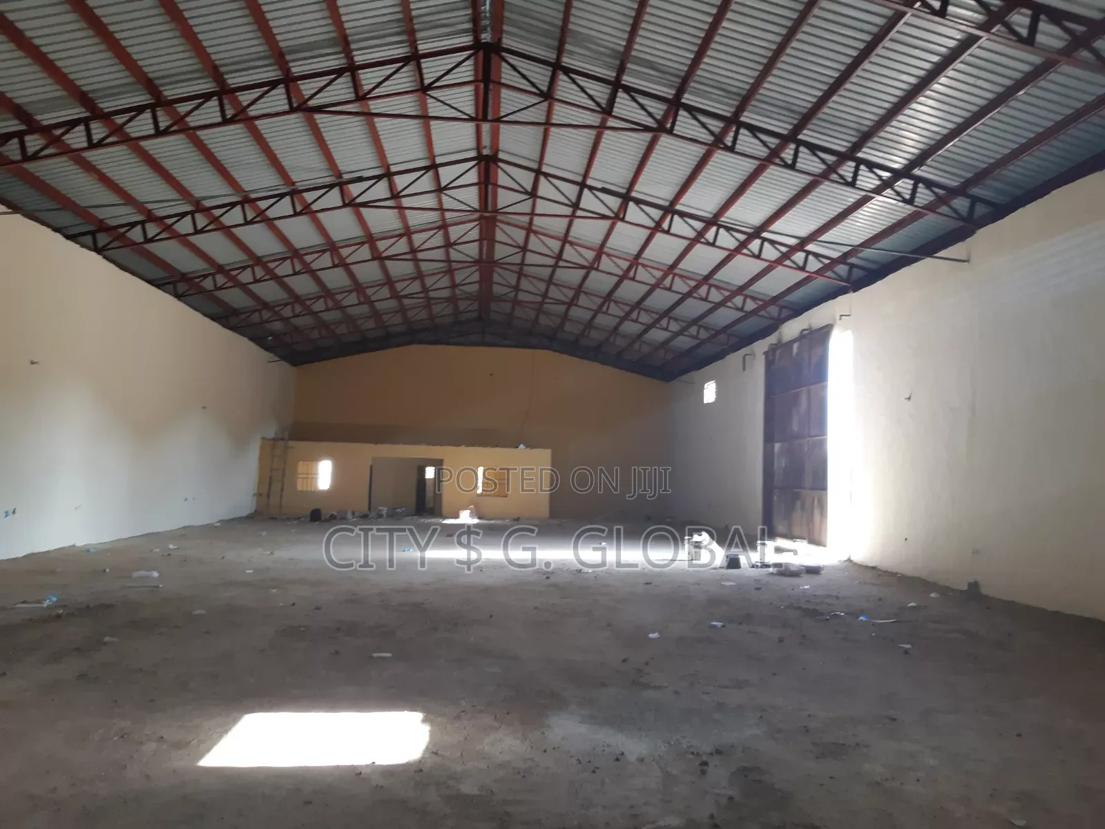 Warehouse in Kubwa Express Way in Kubwa