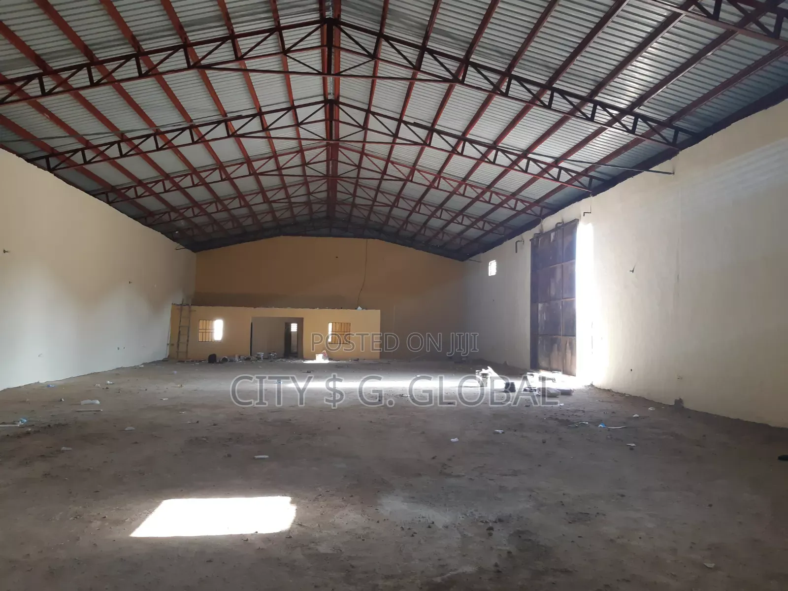 Warehouse in Kubwa Express Way in Kubwa