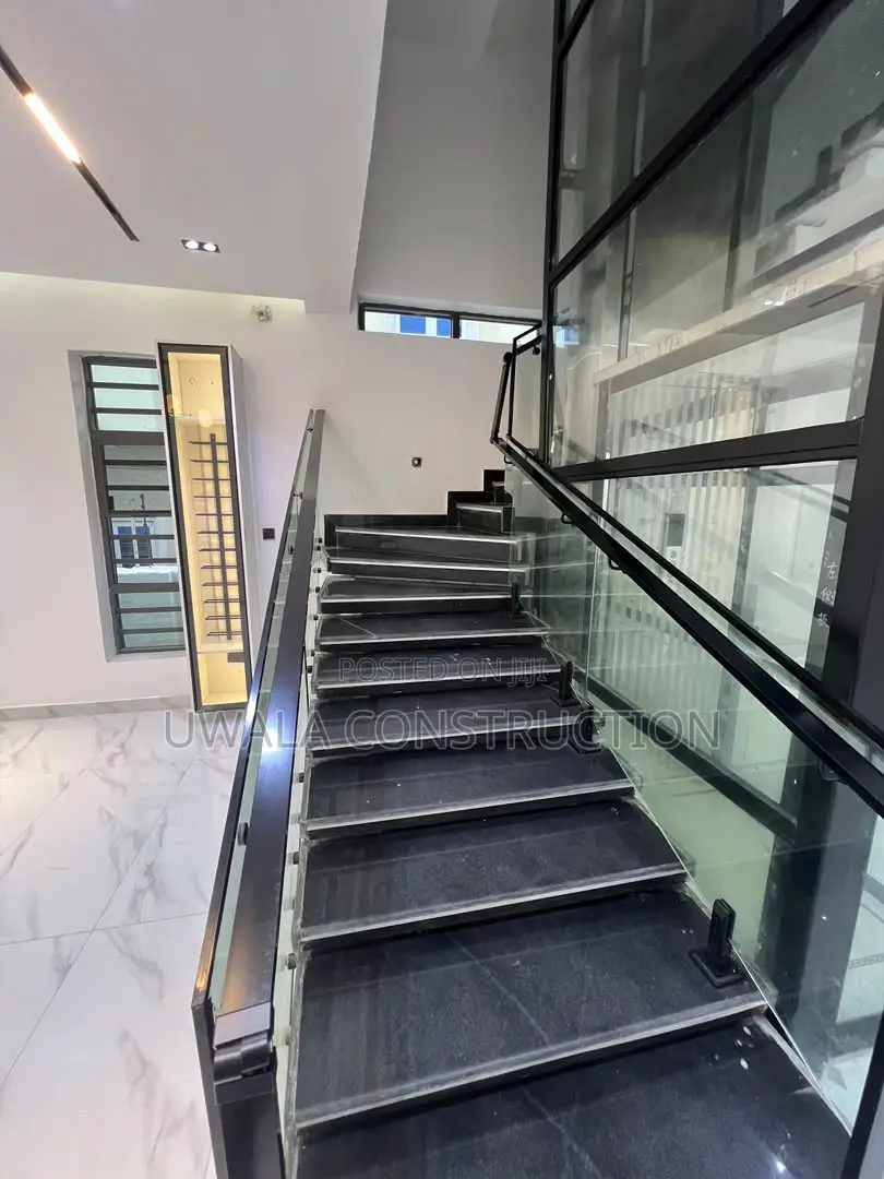 6bdrm Duplex in Apo Resettlement for sale in Apo Resettlement