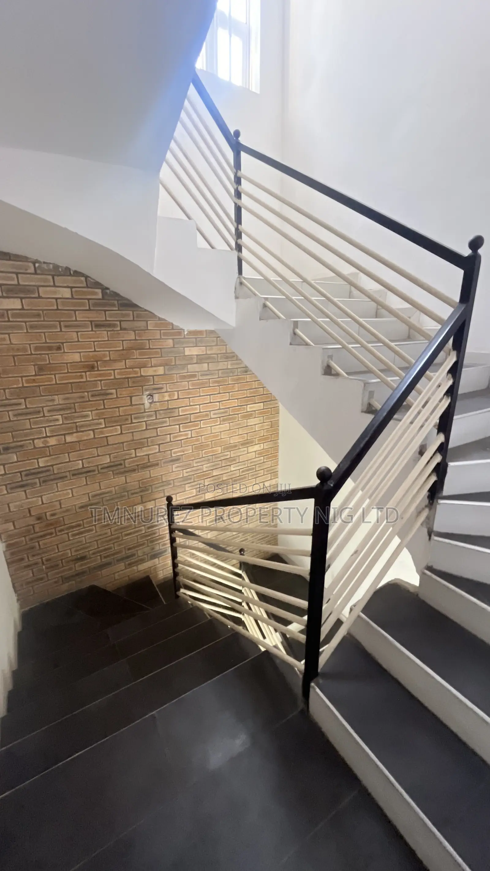 4bdrm Maisonette in Good Location, Osapa london for rent in Osapa london