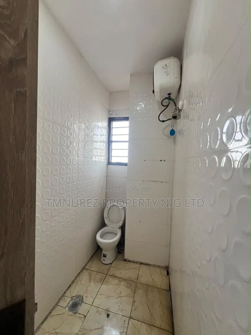 1bdrm Shared Apartment in Lekki County Estate for rent in Lekki
