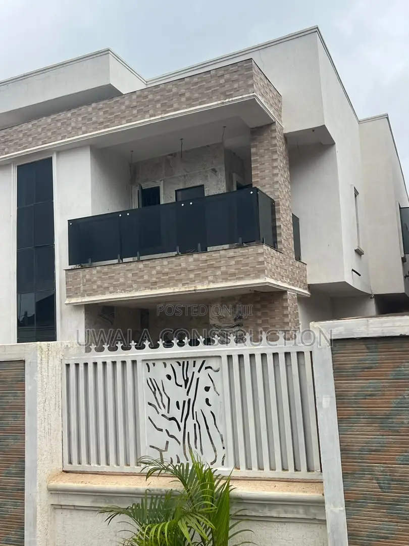 4bdrm Duplex in Apo Resettlement for sale in Apo Resettlement