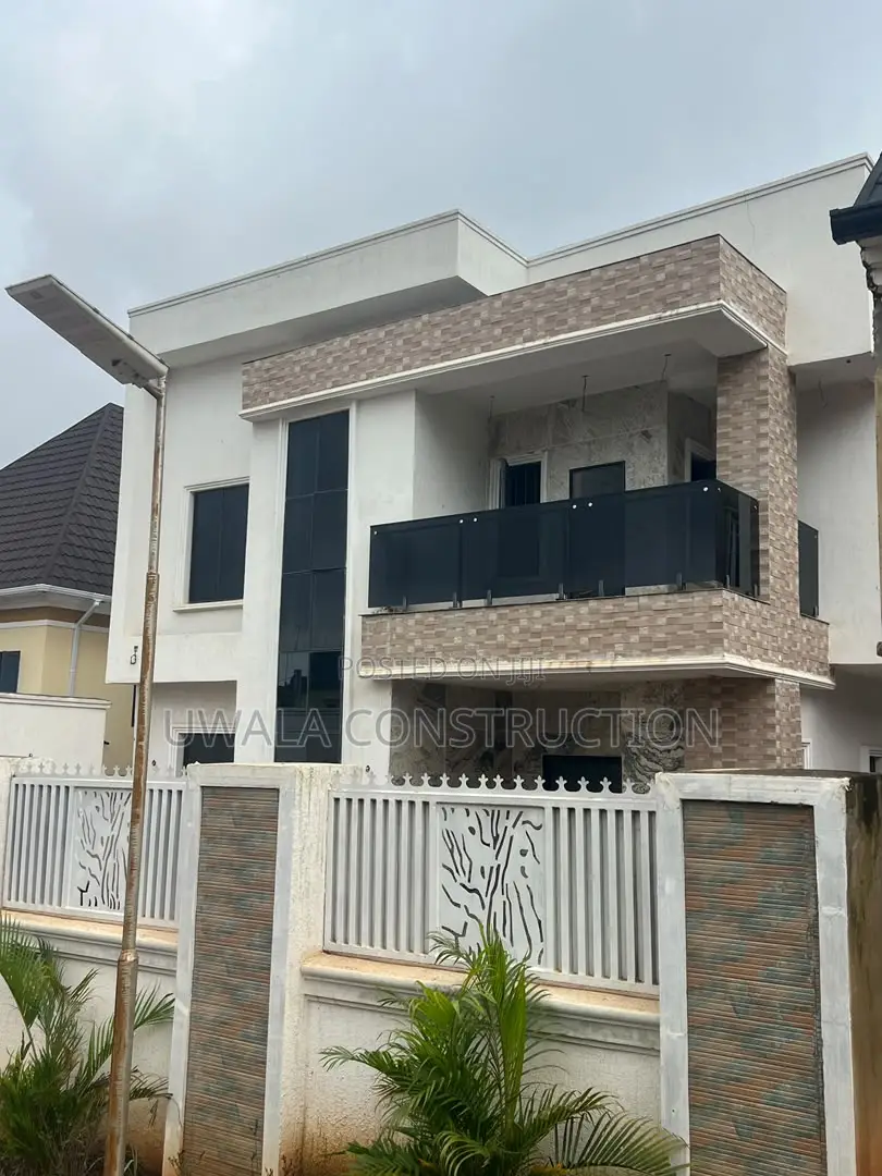 4bdrm Duplex in Apo Resettlement for sale in Apo Resettlement