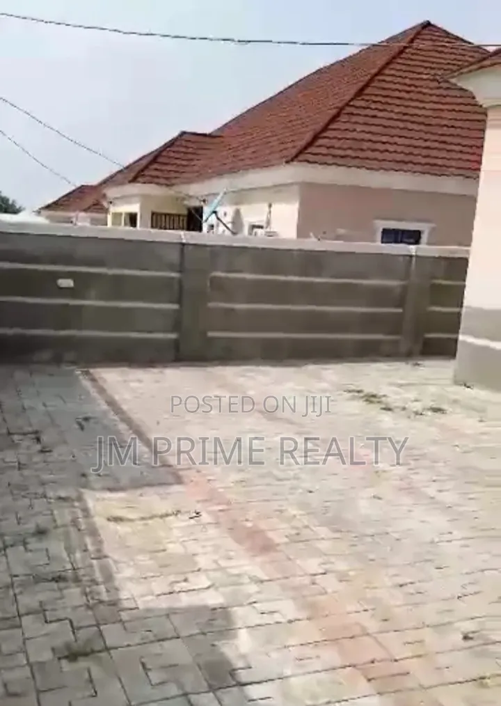 Furnished 2bdrm Bungalow in Jedu Estate, Sabon Lugbe for sale in Sabon Lugbe