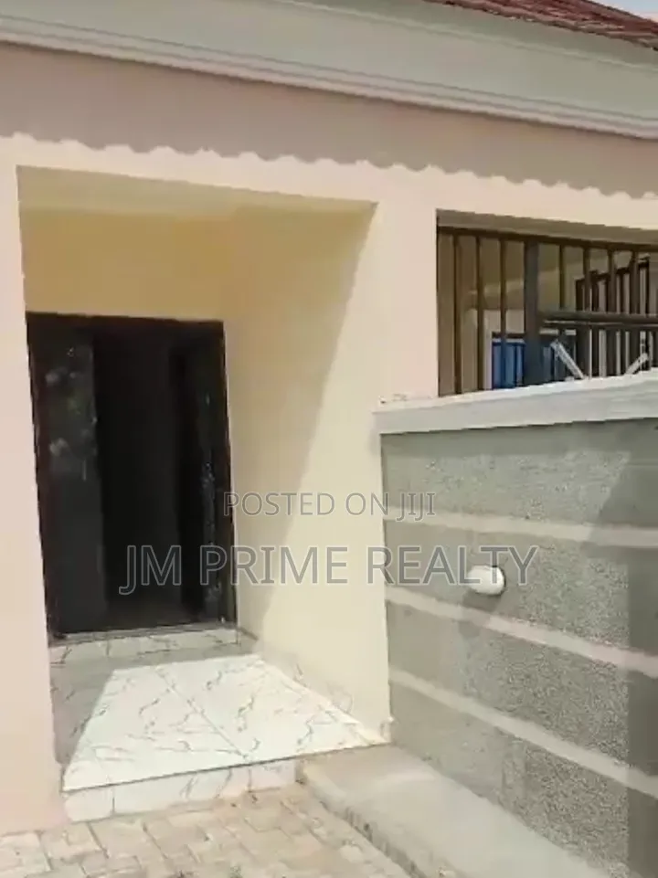 Furnished 2bdrm Bungalow in Jedu Estate, Sabon Lugbe for sale in Sabon Lugbe