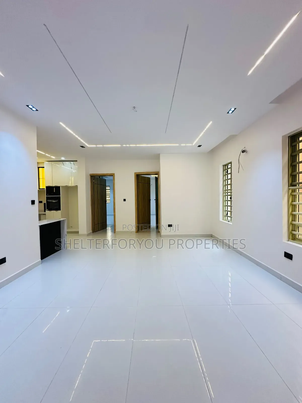 2bdrm Apartment in Lekki Expressway for sale in Lekki Expressway