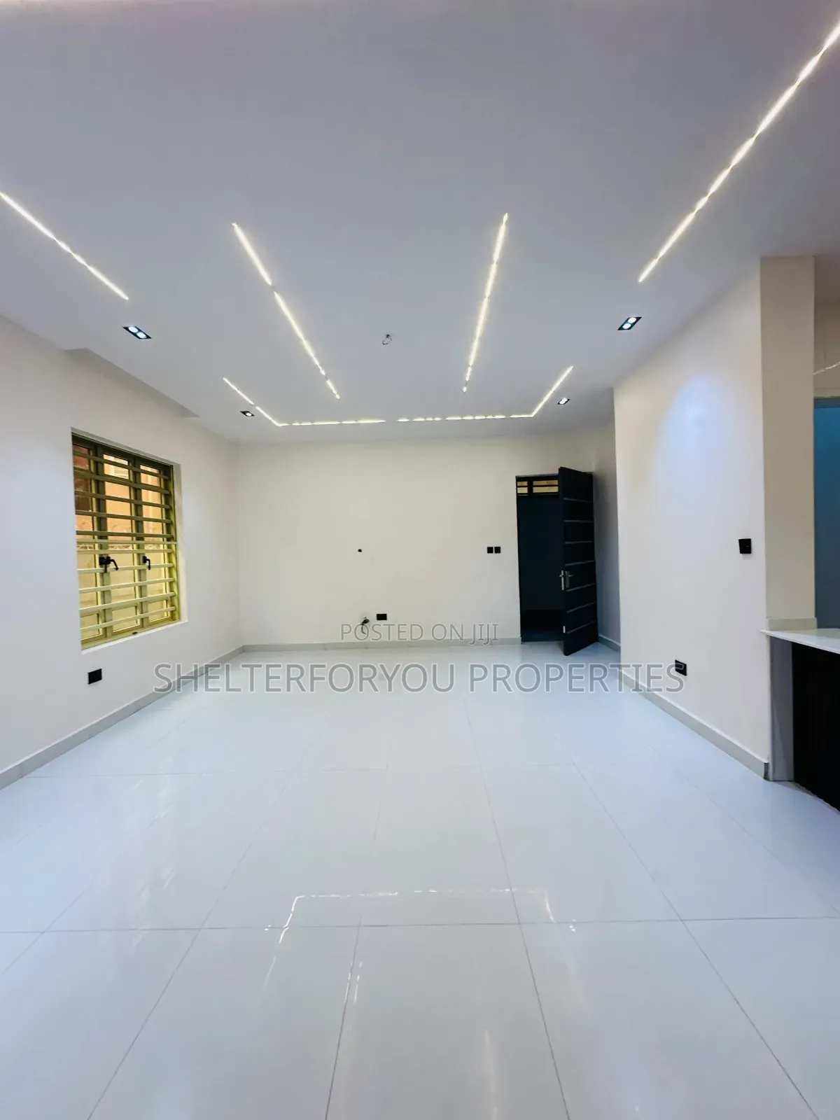 2bdrm Apartment in Lekki Expressway for sale in Lekki Expressway