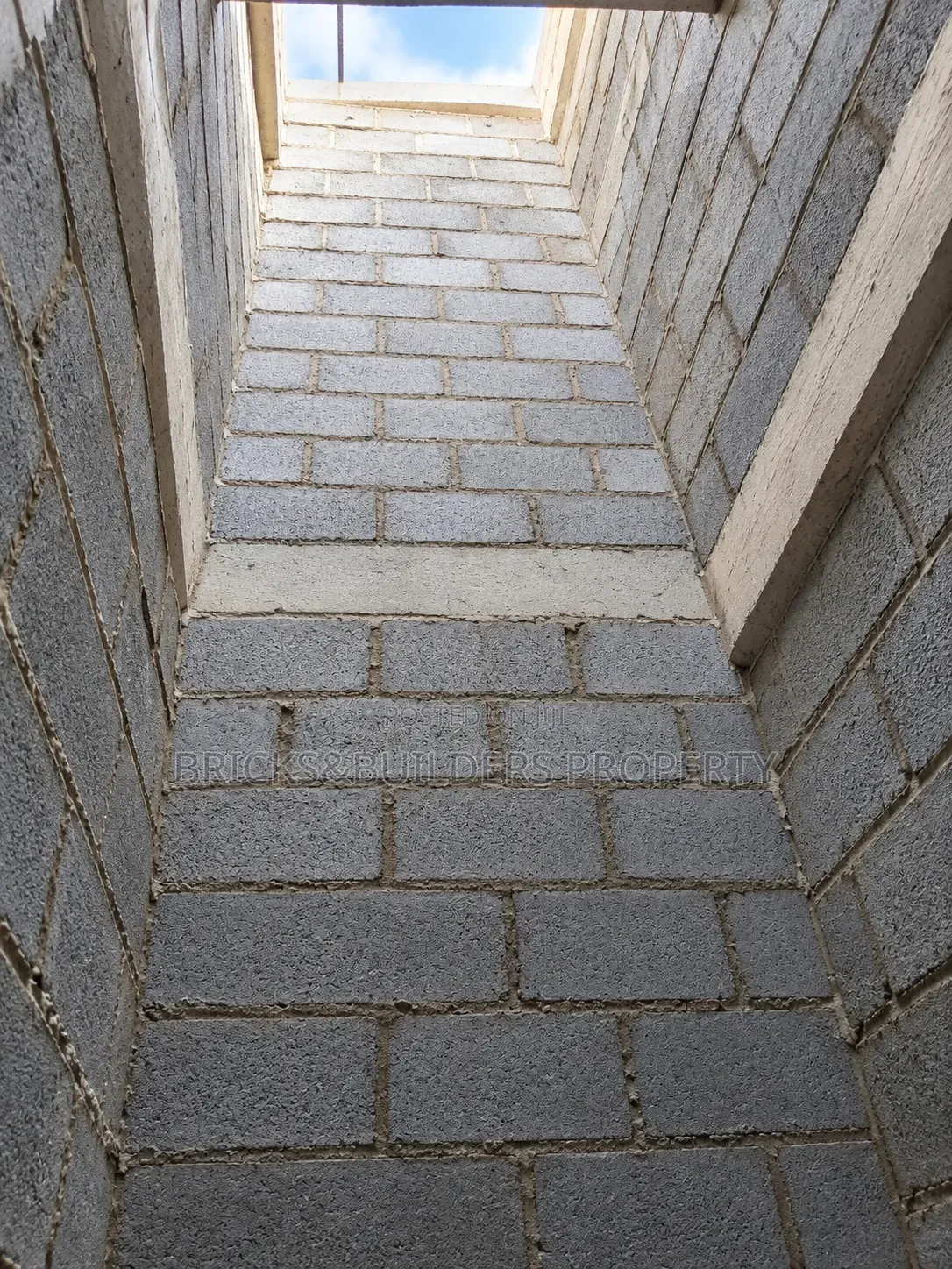 5bdrm Duplex in Kado for Sale in Kado