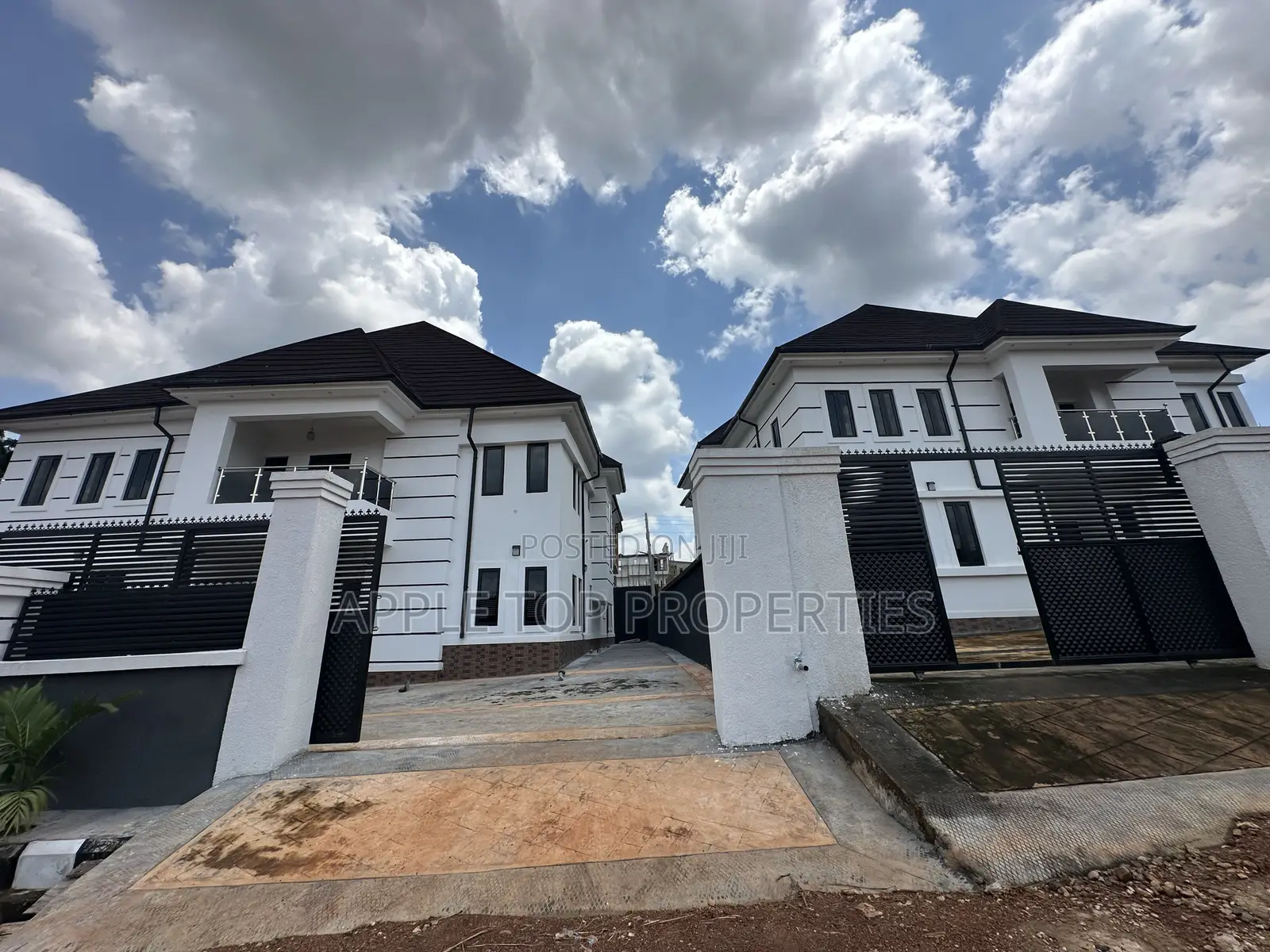 6bdrm Duplex in Heliu Estate, Enugu for sale in Enugu