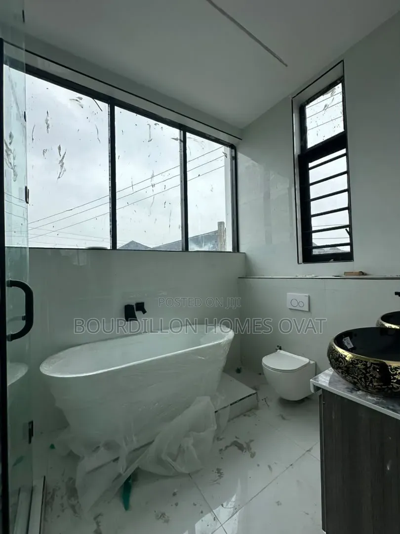 4bdrm Duplex in Orchid Lekki Lagos for sale in Lekki Expressway