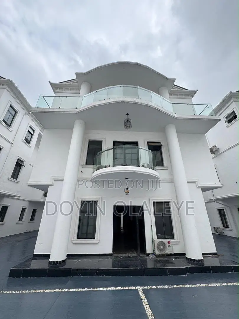 4bdrm Duplex in Banana Island for sale in Banana Island