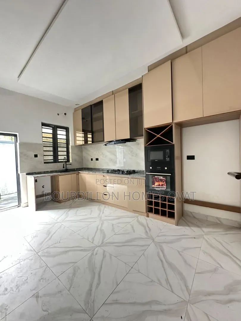 4bdrm Duplex in Abraham Adesanya for sale in Abraham Adesanya Estate
