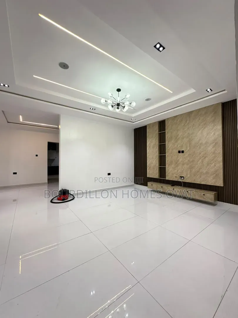 4bdrm Duplex in Ajah Lagos for sale in Ado / Ajah