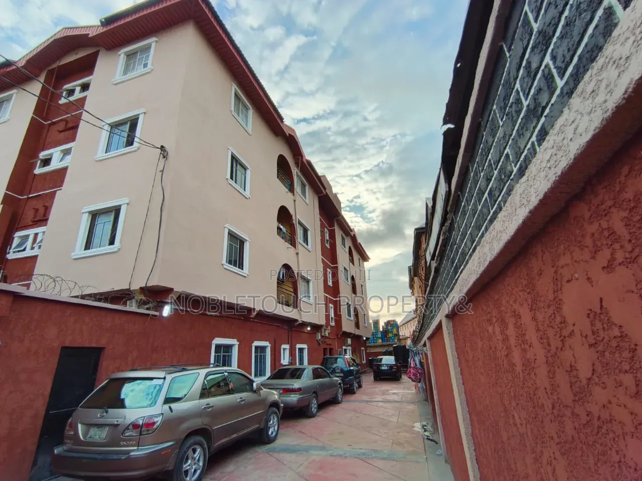10bdrm Block of Flats in Satellite Town Lagos for sale in Satellite Town
