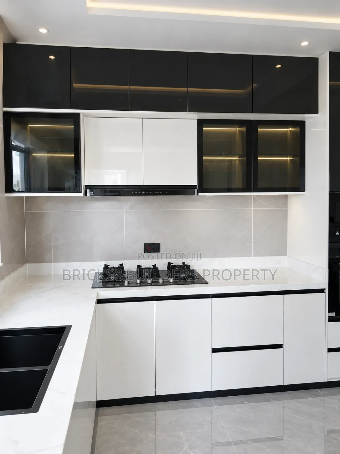Furnished 5bdrm Duplex in Kado for sale in Kado