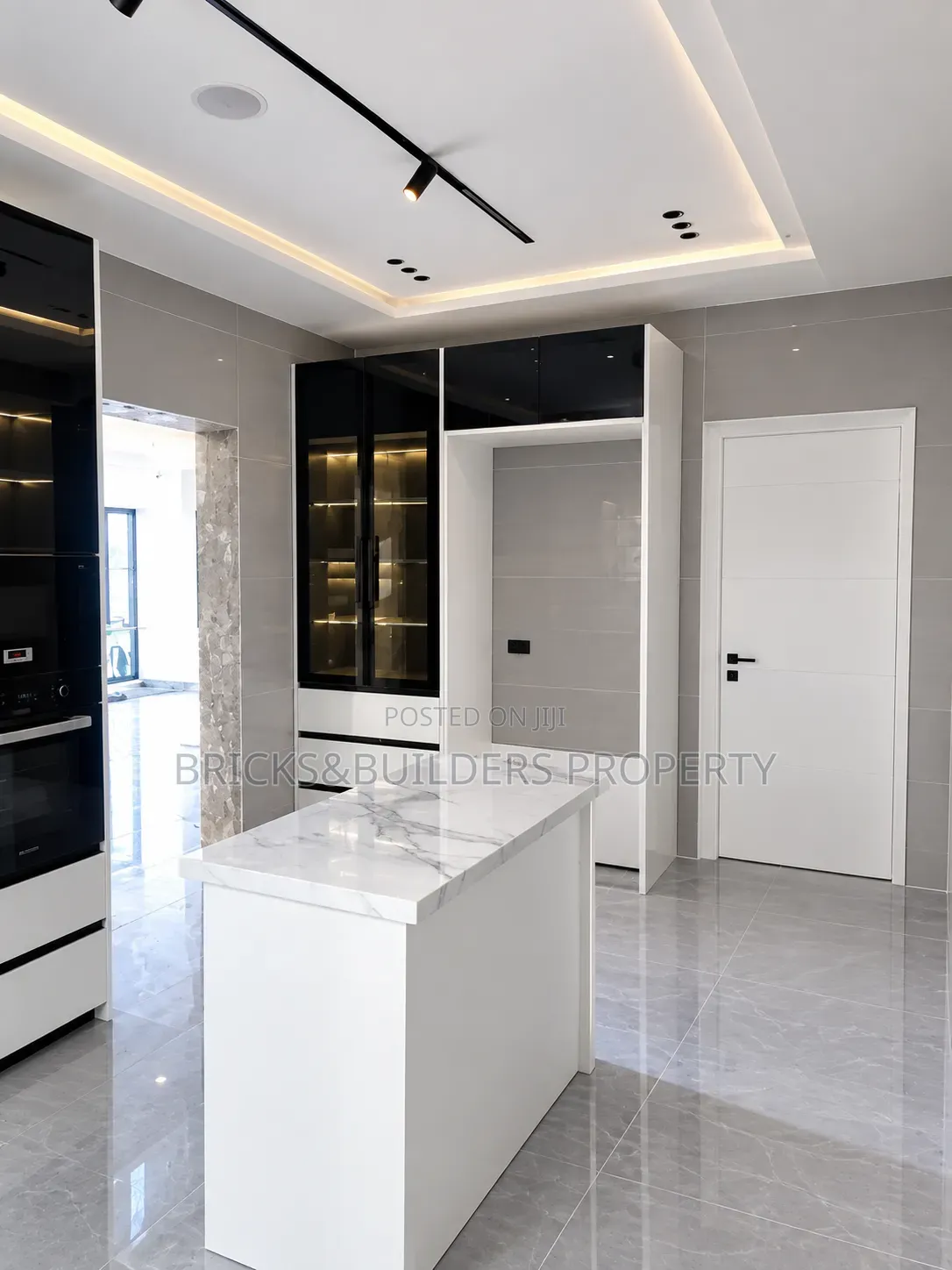 Furnished 5bdrm Duplex in Kado for sale in Kado