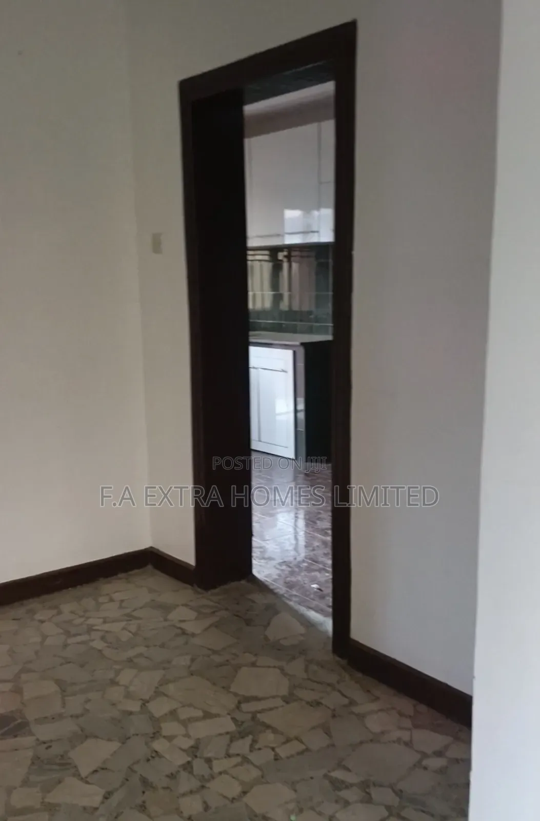 3bdrm Block of Flats in Agric for sale in Agric
