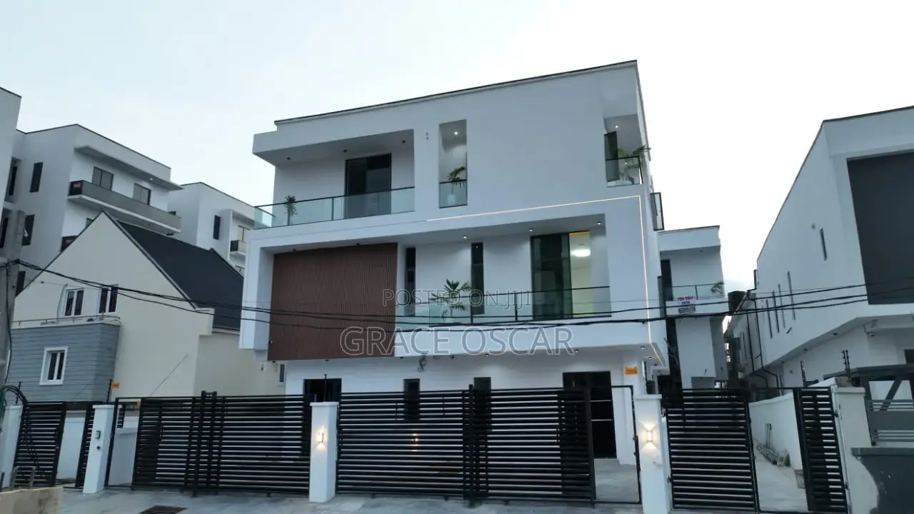4bdrm Duplex in Ikate-Elegushi for sale in Ikate-Elegushi
