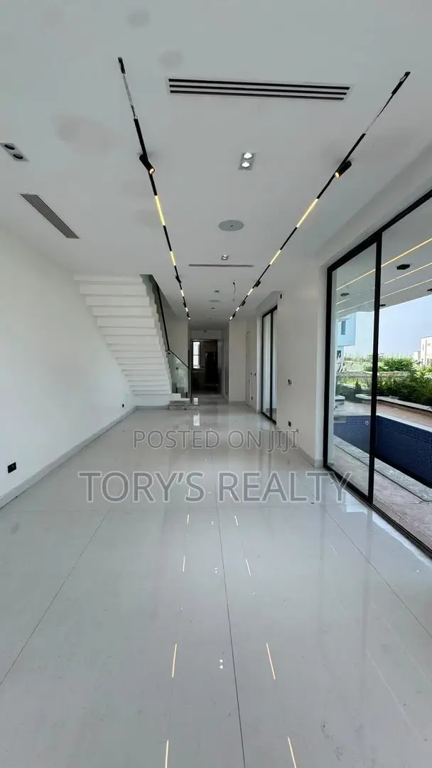 5bdrm Duplex in Ikate for rent in Ikate