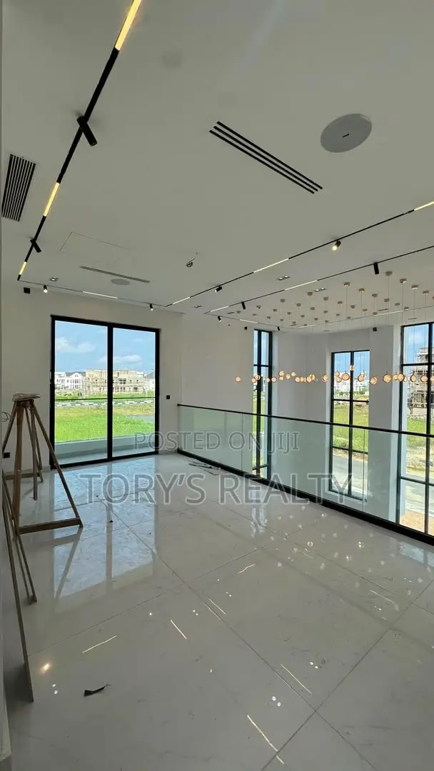 5bdrm Duplex in Ikate for rent in Ikate
