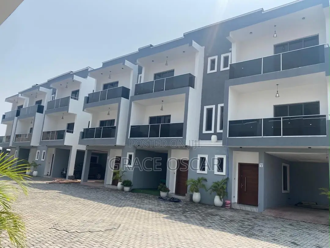 4bdrm Duplex in Ikate for sale in Ikate
